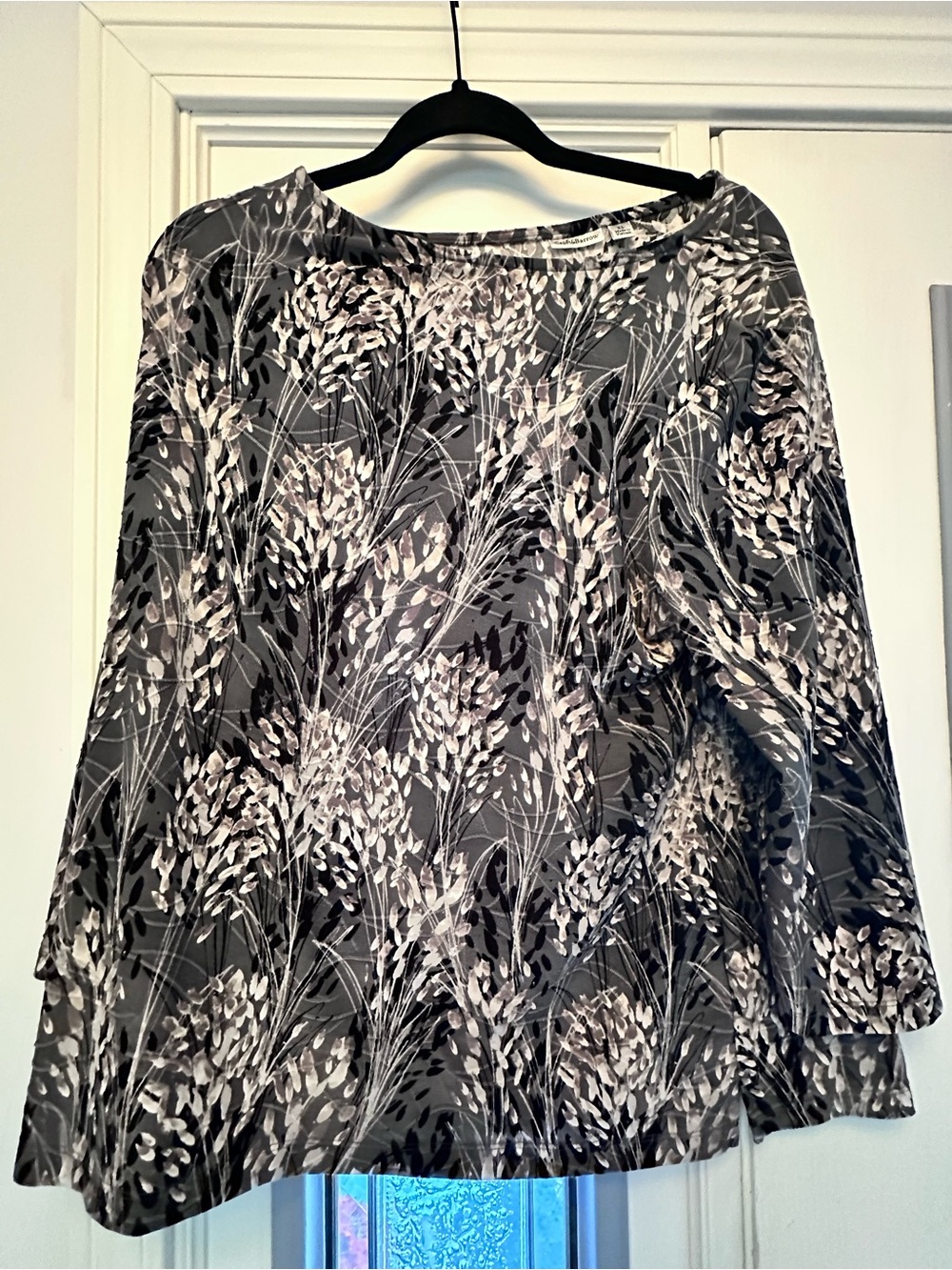 Chicos embossed long sleeve tee